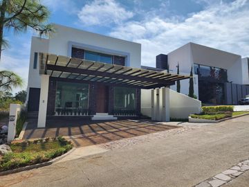 Casa en Venta en  Altozano Fraccionamiento Encinar