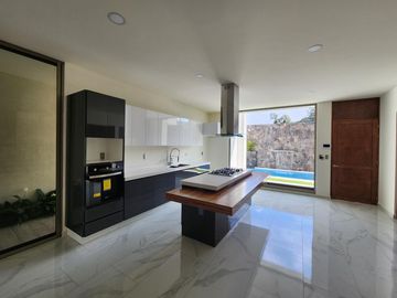 Casa en Venta en  Altozano Fraccionamiento Encinar