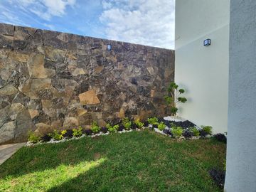 Casa en Venta en  Altozano Fraccionamiento Encinar