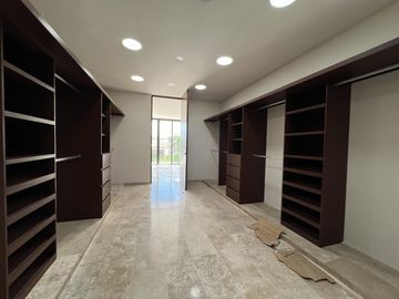 Casa en  Venta en Mérida lista para entrega en Privada con amenidades