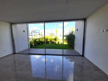 Casa de 3 recámaras en Privada El Origen con Exclusivas Amenidades