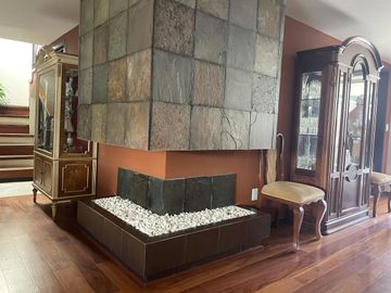 Casa con ampliaciones en Bosque de Encinos