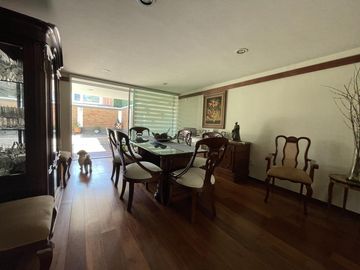 Casa con ampliaciones en Bosque de Encinos
