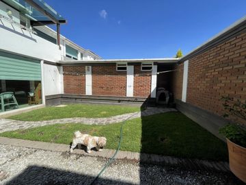 Casa con ampliaciones en Bosque de Encinos