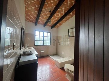 CASA EN VENTA EN  CALZADA ZAVALETA, PUEBLA.