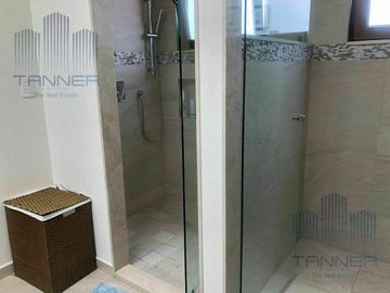 VENTA RESIDENCIA EN LOMAS COUNTRY CLUB