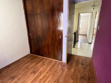 CASA USADA EN VENTA CALLE NOCHE BUENA , COL, SANTA JULIA, PACHUCA, HGO.