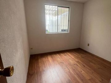 CASA USADA EN VENTA CALLE NOCHE BUENA , COL, SANTA JULIA, PACHUCA, HGO.