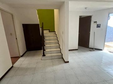 CASA USADA EN VENTA CALLE NOCHE BUENA , COL, SANTA JULIA, PACHUCA, HGO.
