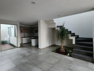 Casa  Venta Cañadas Tres Marías Lago, Cenadores, Canchas Multideportivas