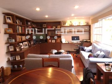 Casa en Venta en Manuel Ávila Camacho.