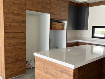 Casa en Venta en Bosques de las Misiones, Sector Encino