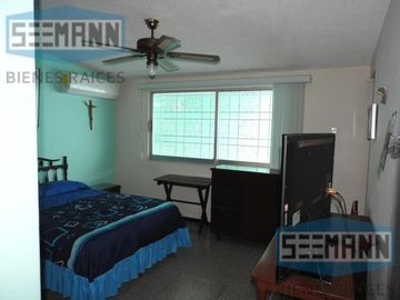 Casa en Venta en calle Valencia No. 295, Ignacio Zaragoza, Veracruz, Ver.