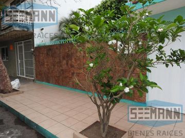 Casa en Venta en calle Valencia No. 295, Ignacio Zaragoza, Veracruz, Ver.