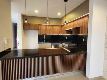 Casa en Venta  Altozano  Fraccionamiento privado