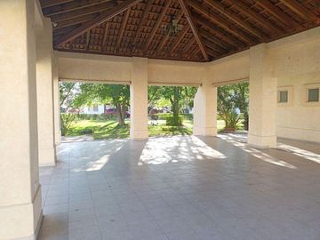 Venta de Casa en Fracc. La Rioja, en Aguascalientes.