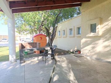 Venta de Casa en Fracc. La Rioja, en Aguascalientes.