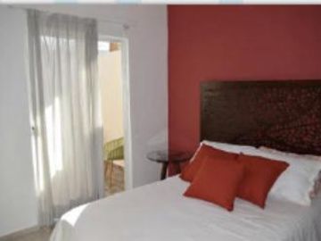 Departamento en venta en Playa de Carmen con 2 recamaras en fraccionamiento exclusivo