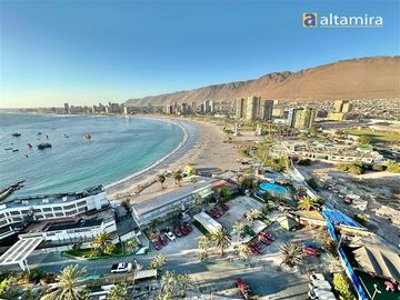 Departamento en Venta en Edificio Costa Cavancha - Piso 25 (Vista frente a Playa Cavancha)