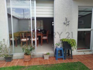 Se vende casa sector Sangolqui de oportunidad