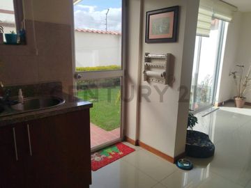 Se vende casa sector Sangolqui de oportunidad