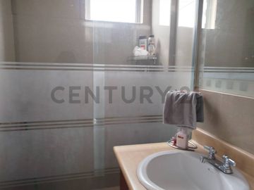 Se vende casa sector Sangolqui de oportunidad