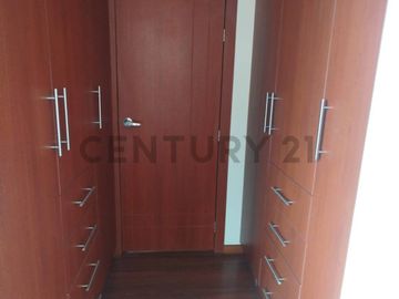 Se vende casa sector Sangolqui de oportunidad