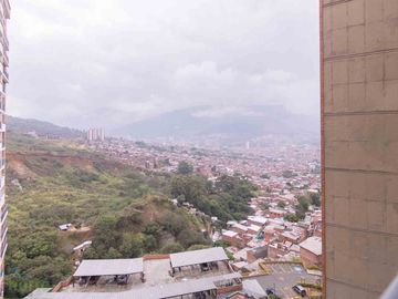 APARTAMENTO en VENTA en Bello Avellaneda Bello
