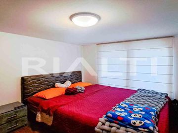 Hermosa casa de venta dentro de Urbanización en Nayón