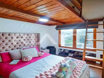 Hermosa casa de venta dentro de Urbanización en Nayón