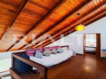 Hermosa casa de venta dentro de Urbanización en Nayón