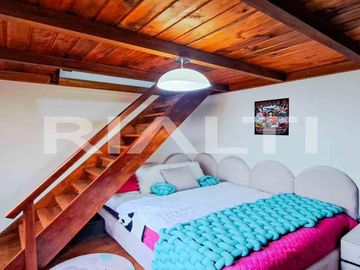 Hermosa casa de venta dentro de Urbanización en Nayón