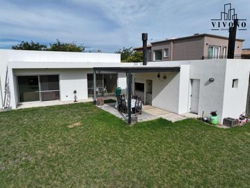 Casa en venta en Santa Teresa - Villanueva - APTA CREDITO