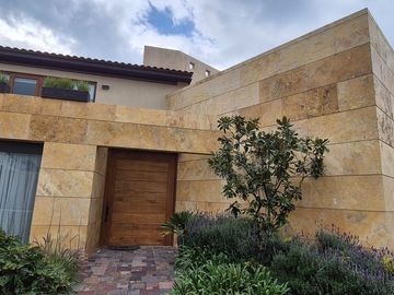 En Venta  Lomas Country Club Casa En Privada  Doble Seguridad Huixquilucan
