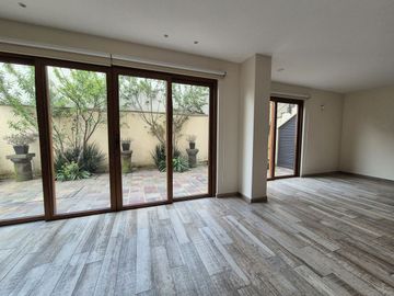 En Venta  Lomas Country Club Casa En Privada  Doble Seguridad Huixquilucan