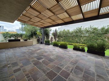 En Venta  Lomas Country Club Casa En Privada  Doble Seguridad Huixquilucan