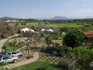 Casa uso de suelo en venta en Pueblo Tetecalita
