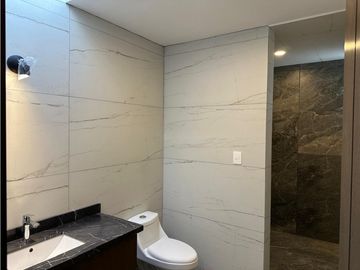 Casa En Venta En Fraccionamiento La Cementera