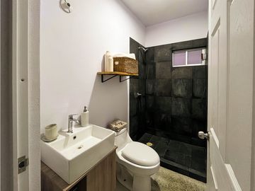 Departamento nuevo en venta en Los Cabos de 2 recamaras, cerca de hotel diamante y  hard rock Los cabos