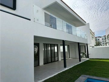VENTA DE CASA RESIDENCIA CON ALBERCA EN PARAISO COUNTRY CLUB