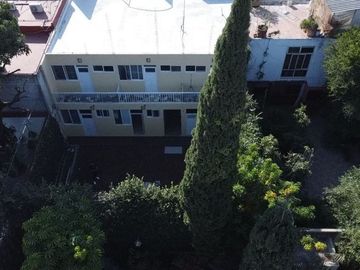 Casa con uso de suelo