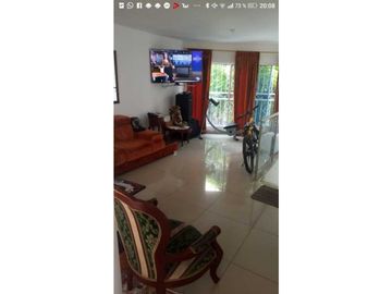VENTA CASA EXTERNA - 2 APARTA ESTUDIOS RENTADOS TEQUENDAMA CALI (MBM)