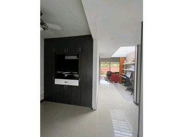 Venta hermosa casa de un solo piso en el castillo Jamundí (Mbm)