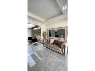 Venta casa campestre de un piso en el Castillo Jamundí (MBM)