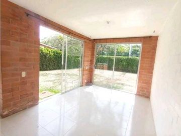 Venta casa en condominio en verde Alfaguara Jamundí valle.(Mbm)