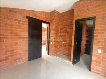 Venta casa en condominio en verde Alfaguara Jamundí valle.(Mbm)