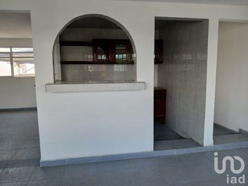 Casa en venta en Sta Ma Tulpetlac, Amplia a 2min Mexibus $3,000,000.00