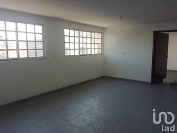 Casa en venta en Sta Ma Tulpetlac, Amplia a 2min Mexibus $3,000,000.00