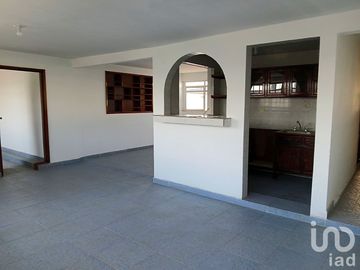 Casa en venta en Sta Ma Tulpetlac, Amplia a 2min Mexibus $3,000,000.00