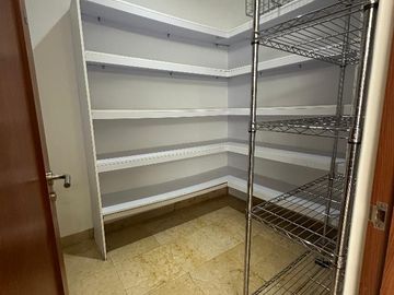 🏡 Vive el lujo y la comodidad en Fraccionamiento Jurica: Casa en Condominio Regency 🌟